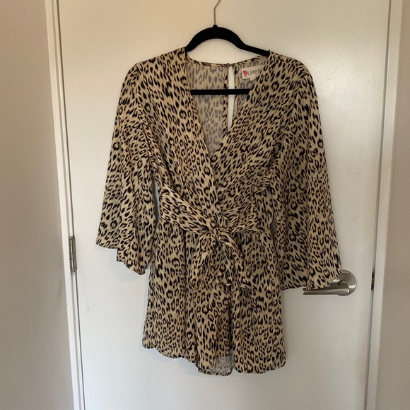 Cheetah print short romper - Picture 1 of 1